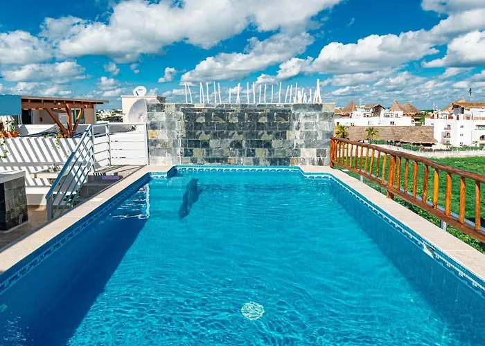 Hotel Koox Downtown Family Boutique 4*