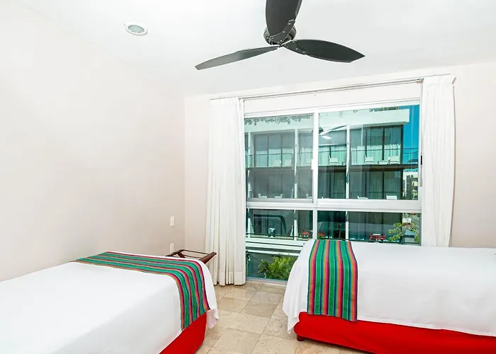 Koox Downtown Family Boutique Hotel 4*