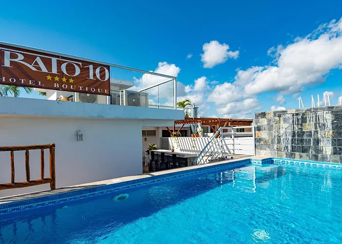 Koox Downtown Family Boutique Hotel 4*